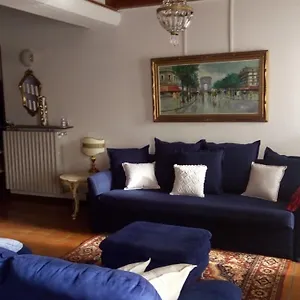 Piuisna Apartment