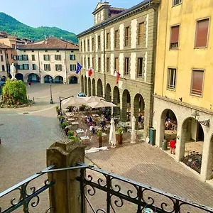The Terrace On The Square Apartment