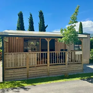 Kemping Estivo Premium Deluxe Mobile Homes On Del Sole Village, Iseo